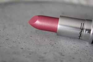 mac - creme de la femme lipstick review