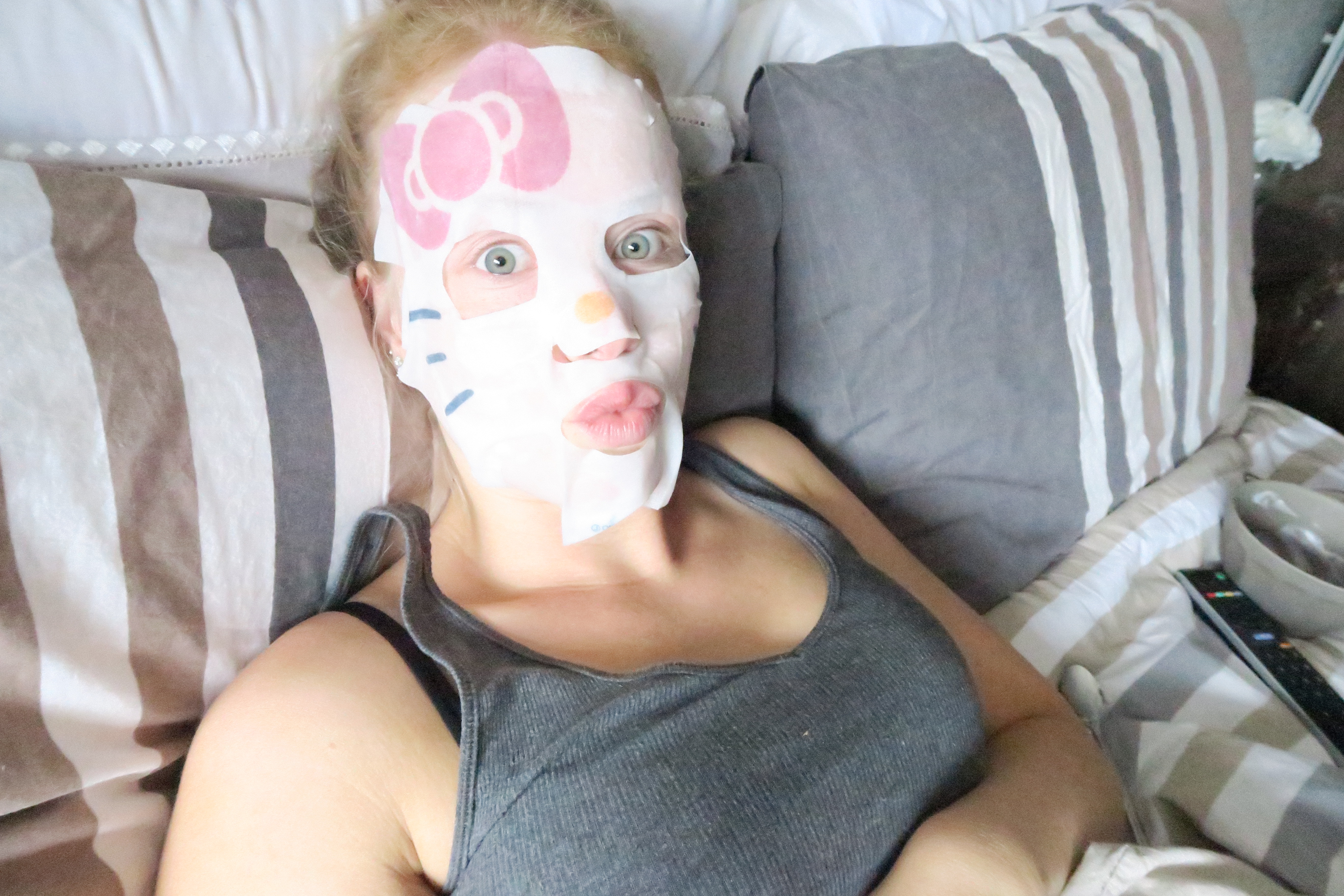 Hello Kitty face mask 